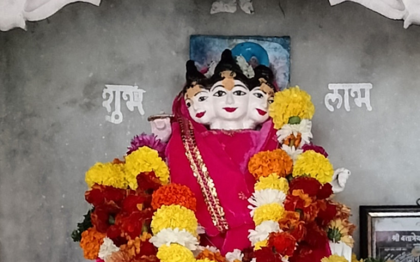 गुरुदेव जयंती उत्सव सोहळा सौ.रुपालीताई परशुराम आल्हाट यांच्या पुढाकारातून मोठ्या उत्साहात साजरा.
