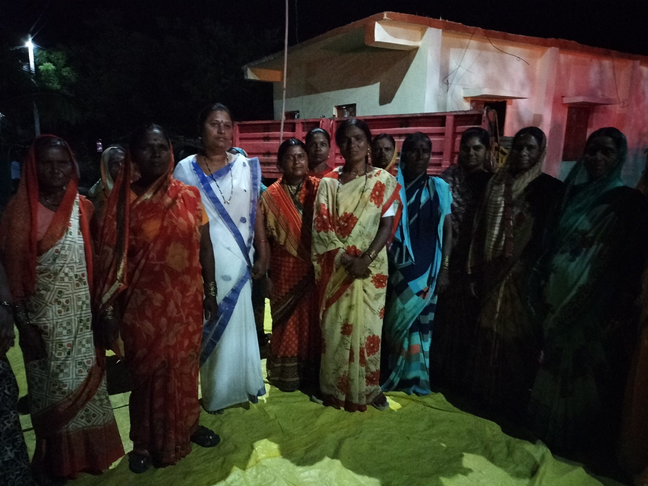 भावठाण येथे त्रिशरण पंचशील धम्म संस्कार केंद्र चालू करण्याचा महिलाचा एक मुखी निर्धार