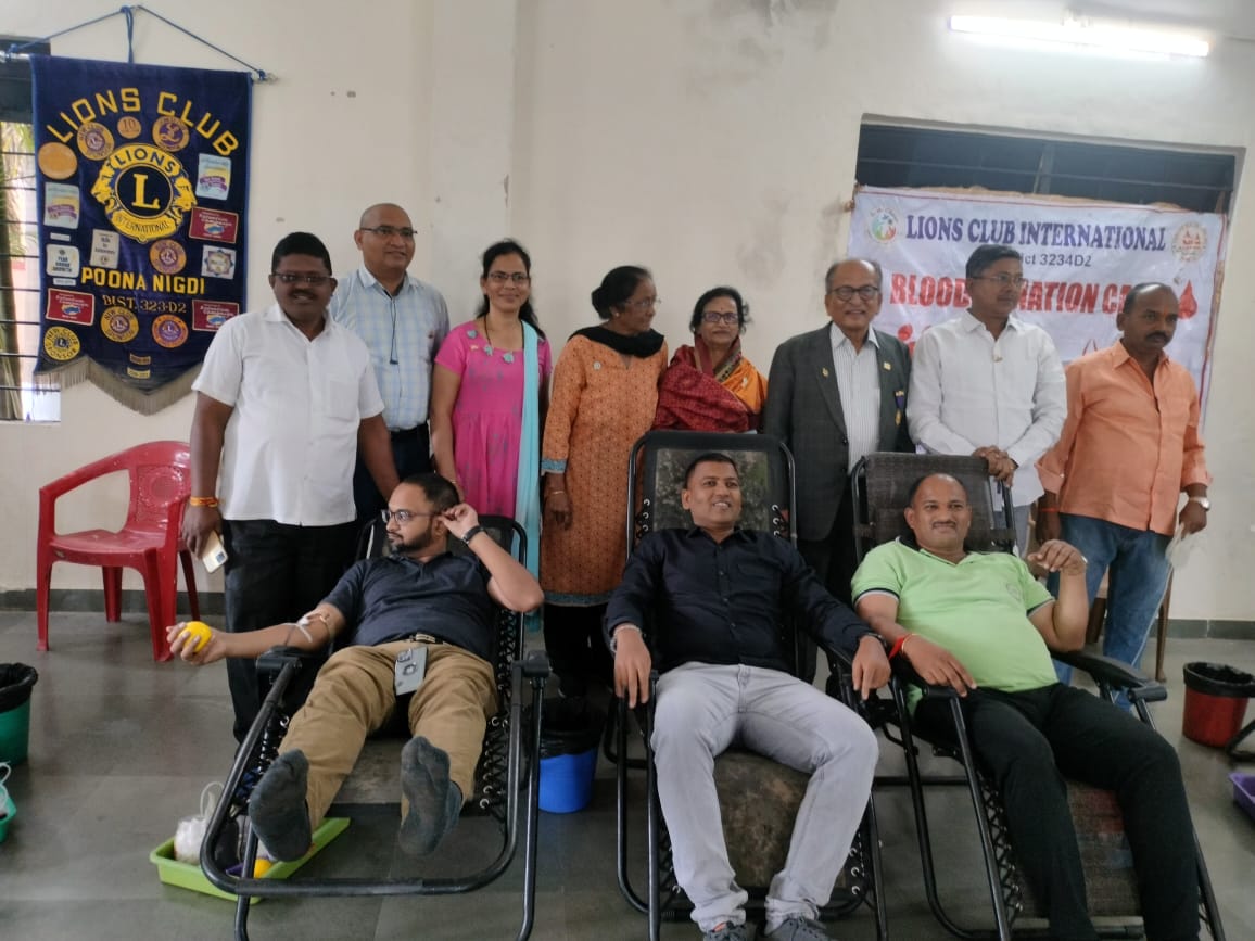 लायन्स क्लब ऑफ पुना निगडी च्या सहकार्याने भव्य रक्तदान शिबिर संपन्न 👇👇👇👇