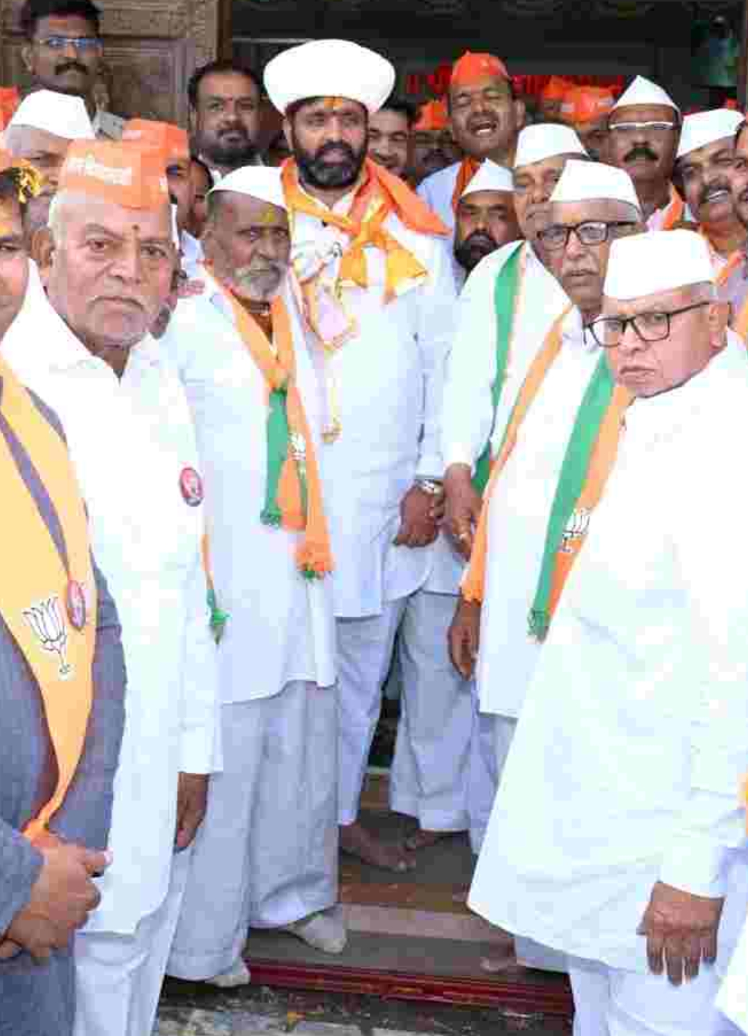 आपुलकीची गाठीभेटी मध्ये महेश दादा लांडगे यांना कुदळवाडी ,चिखली नागरिकांचा उदंड प्रतिसाद.