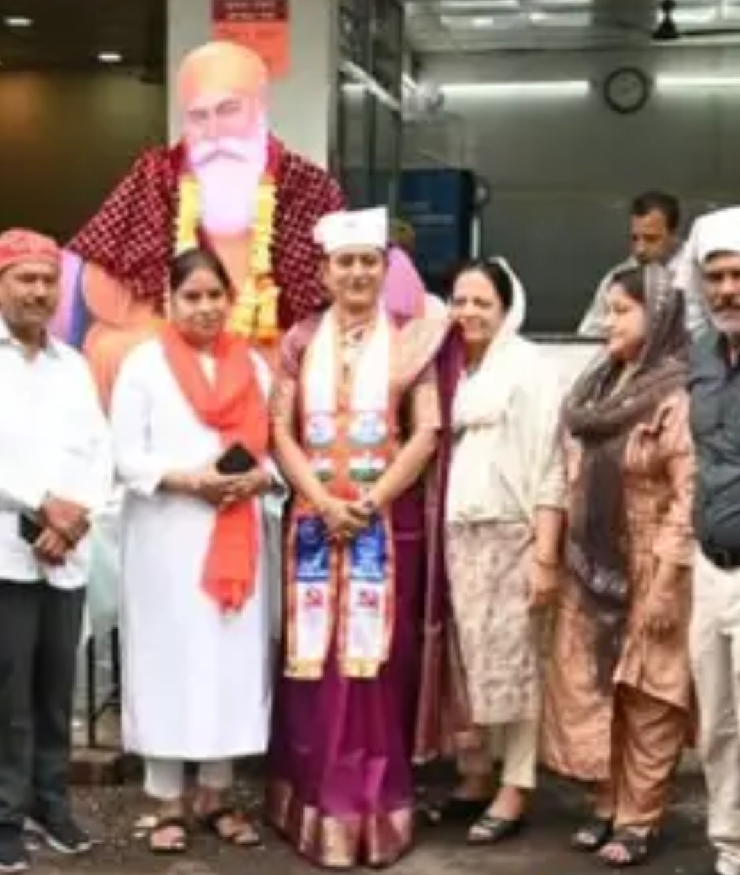 पिंपरी मतदार संघातील लोकप्रिय उमेदवार डाॅ .सुलक्षणा शिलवंत यांच्या पाठीशी शिख बांधव खंबीरपणे उभा.