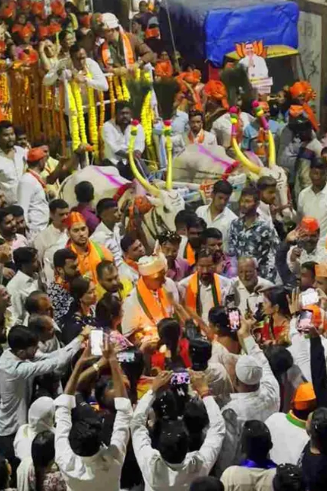 शंकर जगताप यांच्या पदयात्रेला काळेवाडी मध्ये उसळला जनसागर.